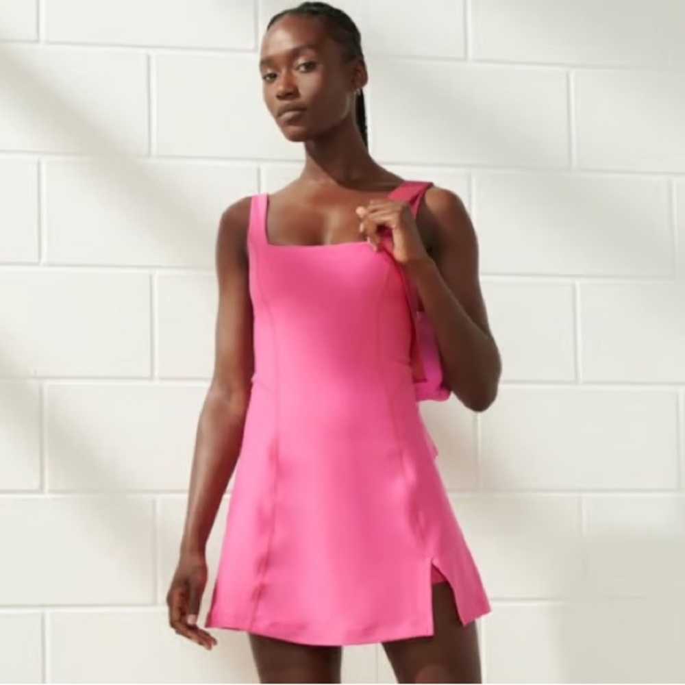 Abercrombie and Fitch ypb pink athletic dress medium M